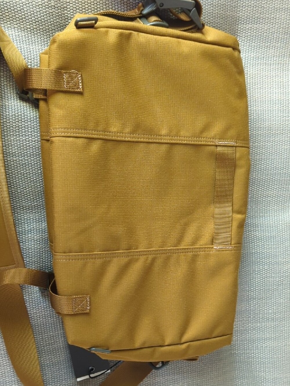 Timbuk2 Classic Flight Messenger Bag in Brass/Army NWT - Picture 7 of 9